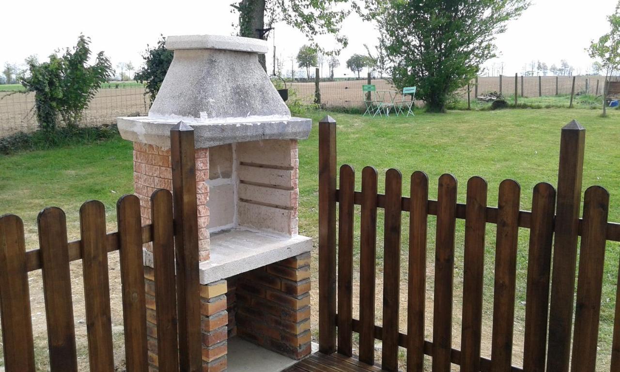 La Petite Maison Dans La Prairie Notre-Dame-du-Touchet المظهر الخارجي الصورة