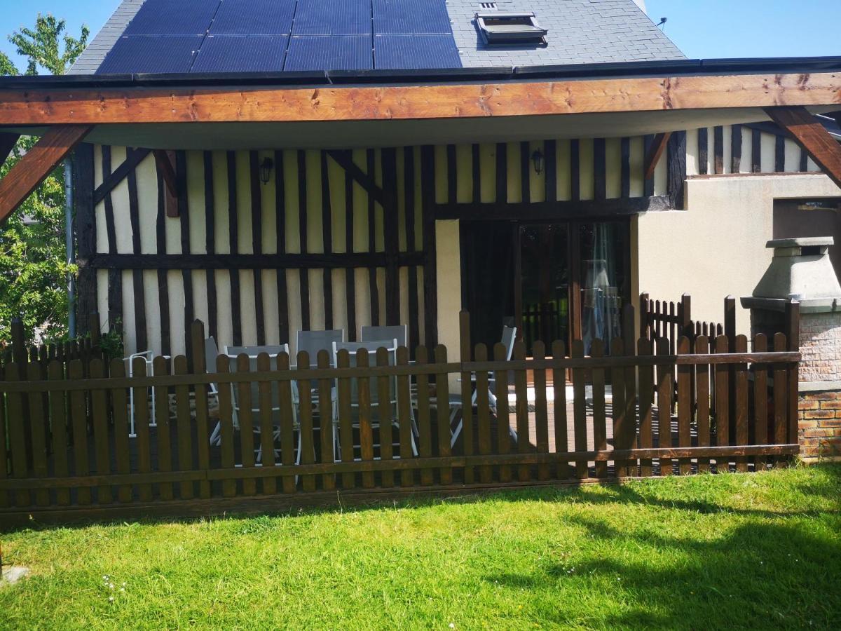 La Petite Maison Dans La Prairie Notre-Dame-du-Touchet المظهر الخارجي الصورة